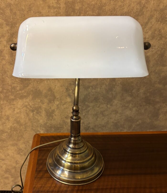 #8268 Vintage Bankers lamp - Image 3