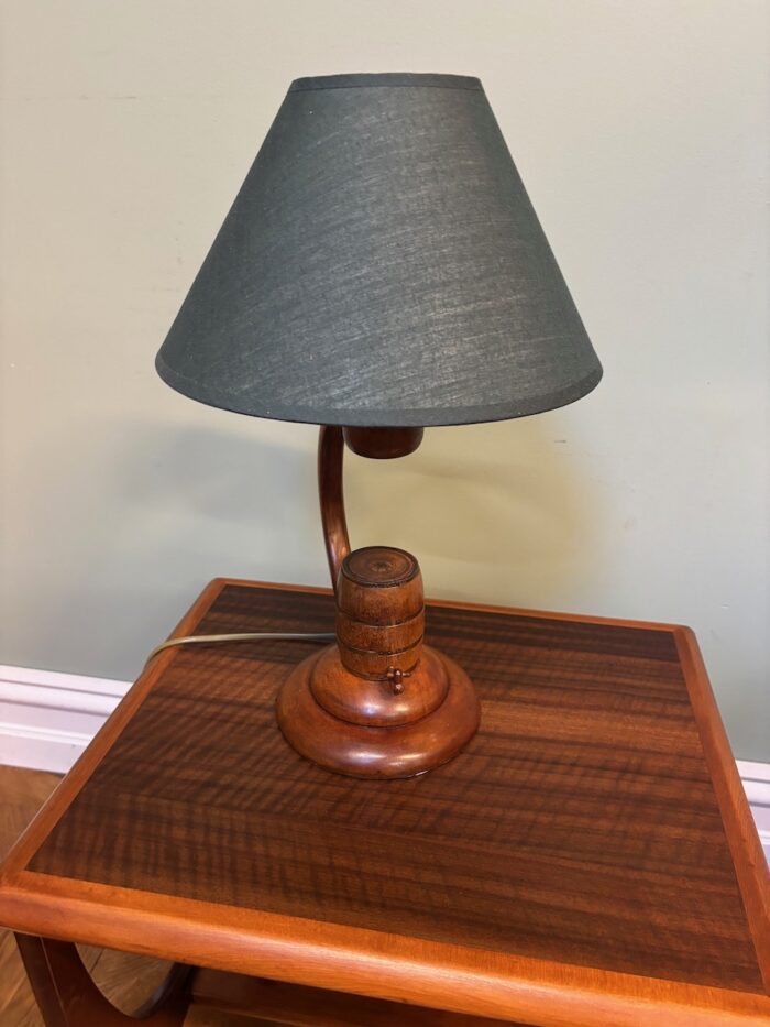 #8273 Vintage Novelty Lamp - Image 4