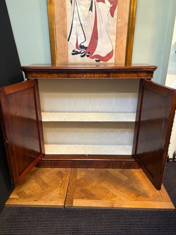# 8307 Victorian Pier cabinet - Image 7