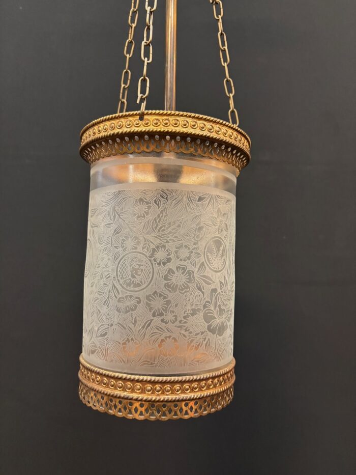 #8546 English lantern