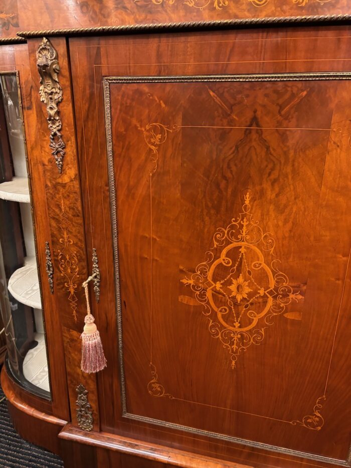 # 8508 Victorian Credenza - Image 6