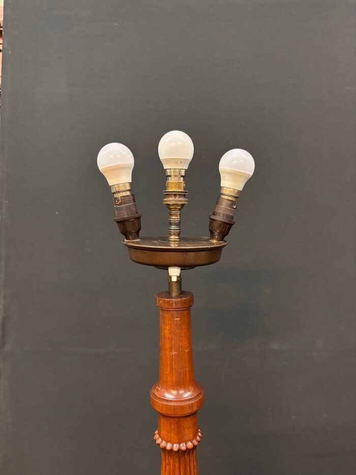 #8602 1930s maple Standard lamp - Image 5