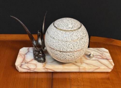 #8633 Art Deco Swan Lamp