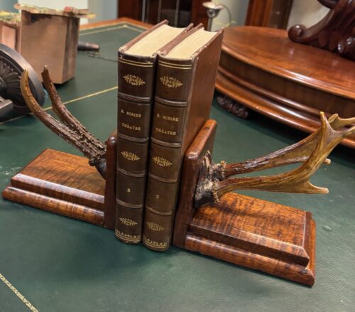 8578/c Pair of Blackwood Bookends