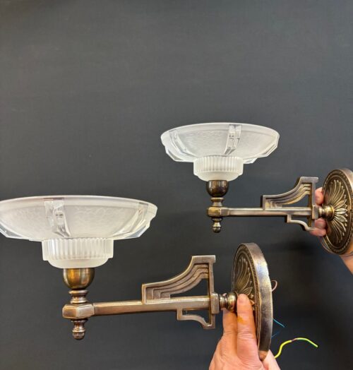 #673h Pair of Art Deco Wall Lights