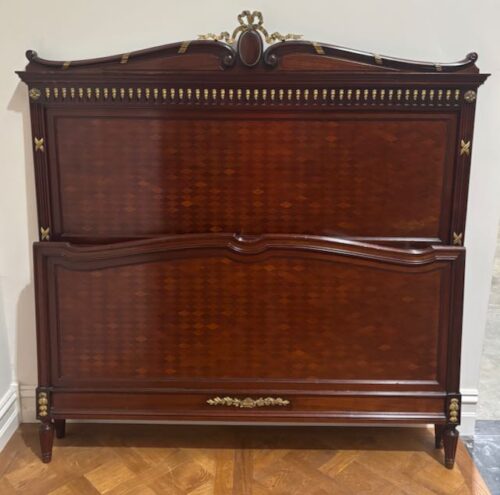 #8944 French Queen Size Walnut Bed