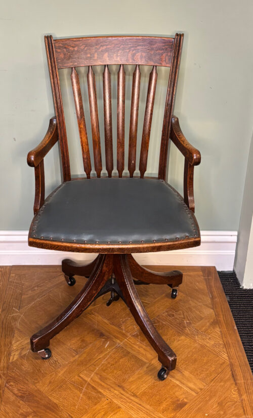 #9016 Cutler Desk chair